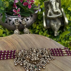 lakshmi choker